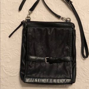 Sacchetto by TOKYOBay Crossbody, Black distressed